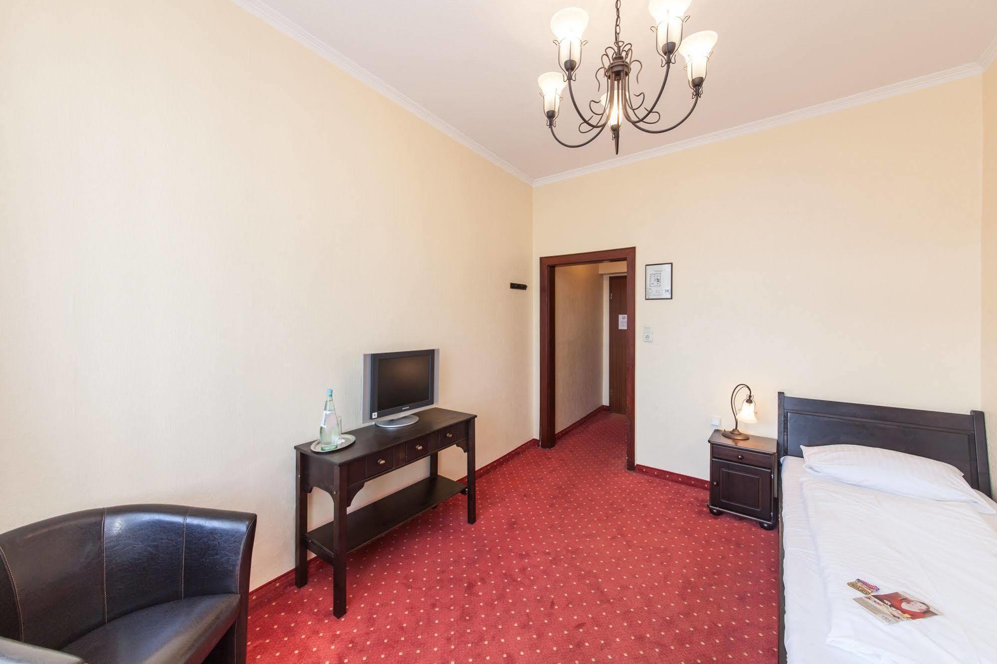 Hotel An Der Oper Duesseldorf Eksteriør bilde